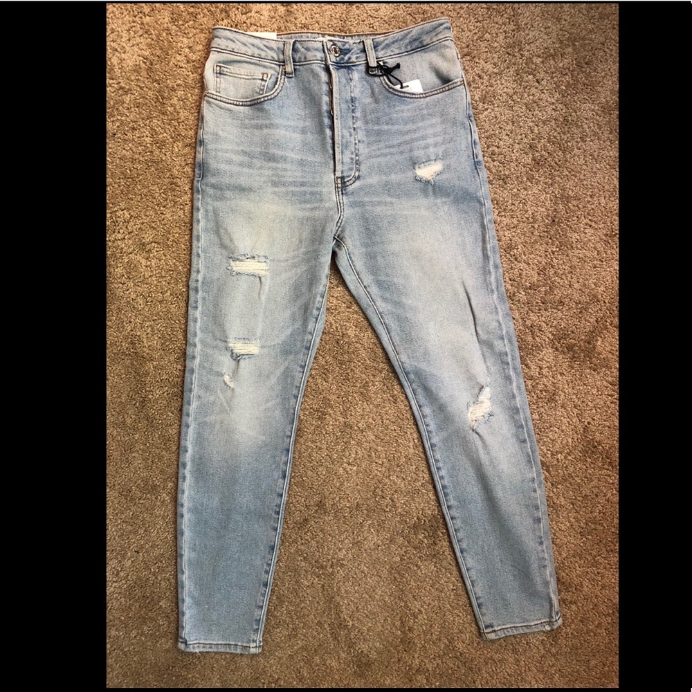 Forever 21 high waist distressed mom jeans NWT